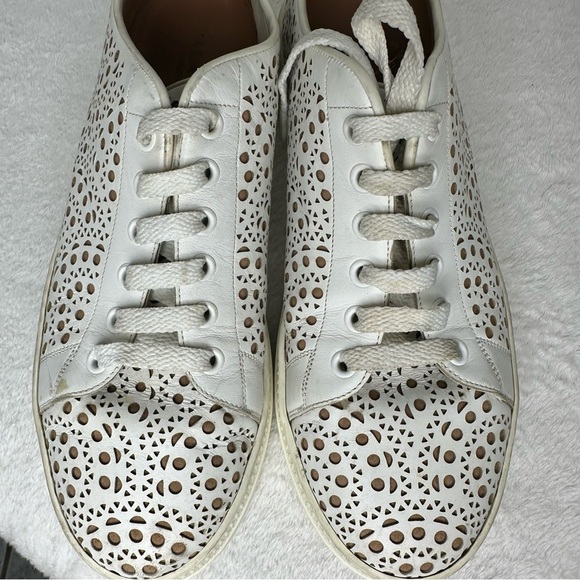 Alaia Size 9 White Tan Laser Cut
Leather Lace-Up Low Top
Sneakers - Picture 10 of 15